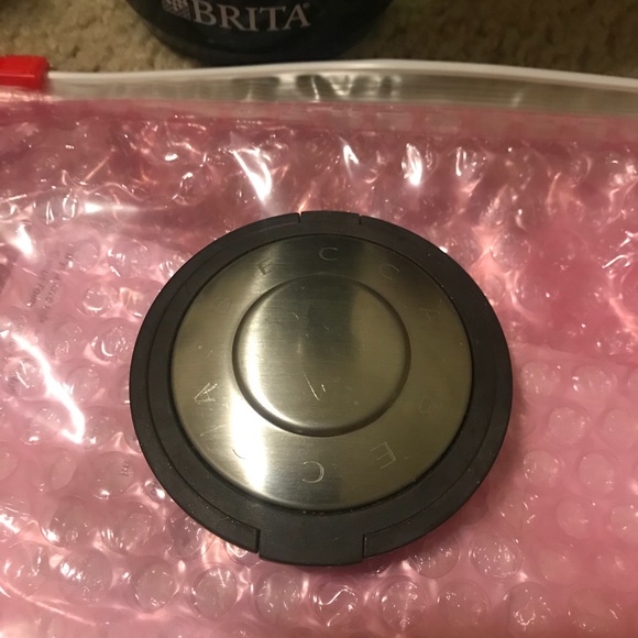 Becca Highlighter - Picture 2 of 2